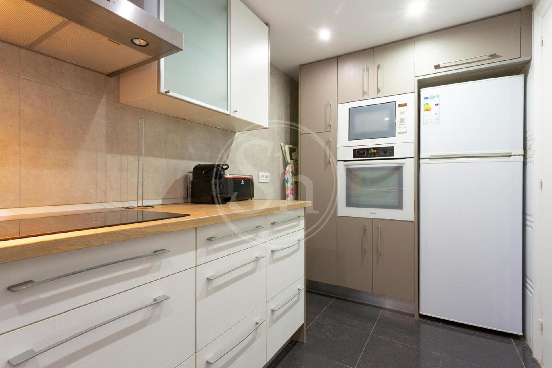 Practico Con Terraza En Eixample Apartamento *